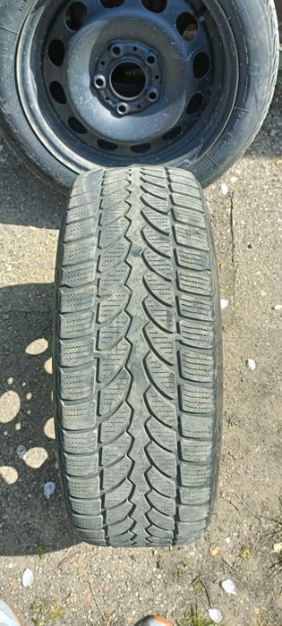 Vând 4 jante cu tot cu cauciucuri IARNA  brigestone pe 195-55/R16