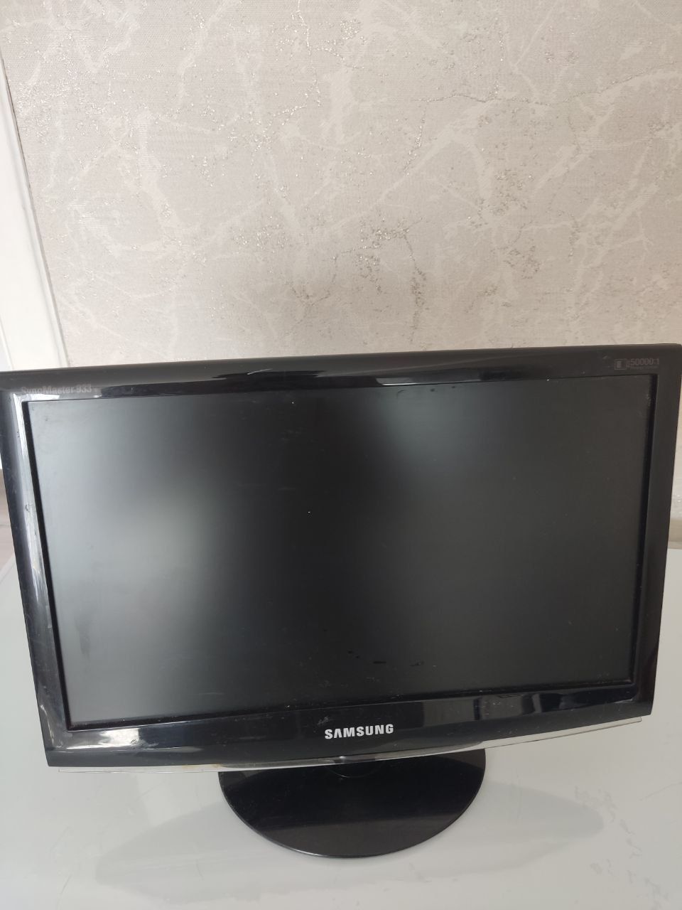 Монитор Samsung SyncMaster933