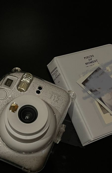 Instax mini 12 моментальная фотокамера