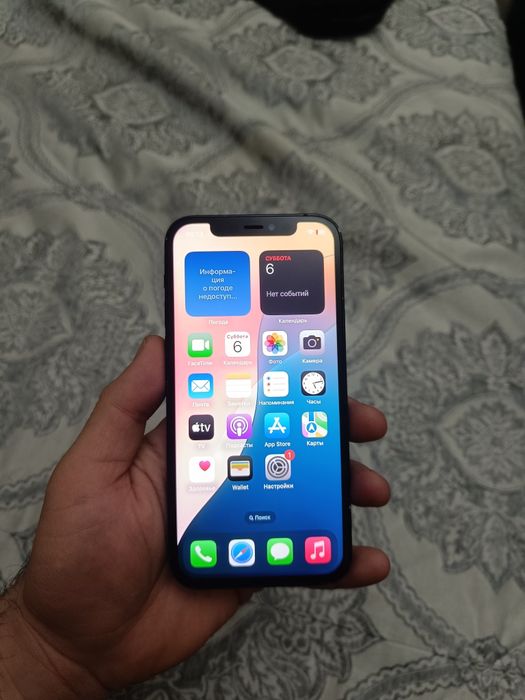 Айфон 12 64гб iPhone