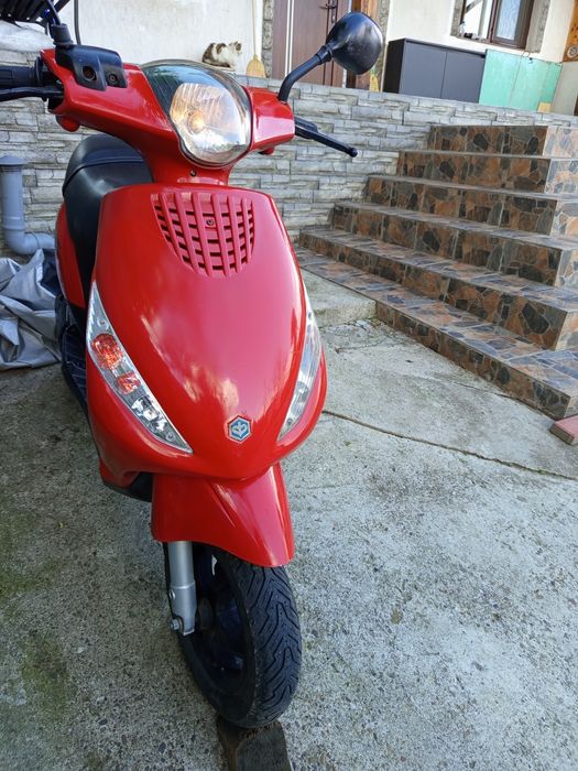 Scuter 50 cc Piaggio Zip