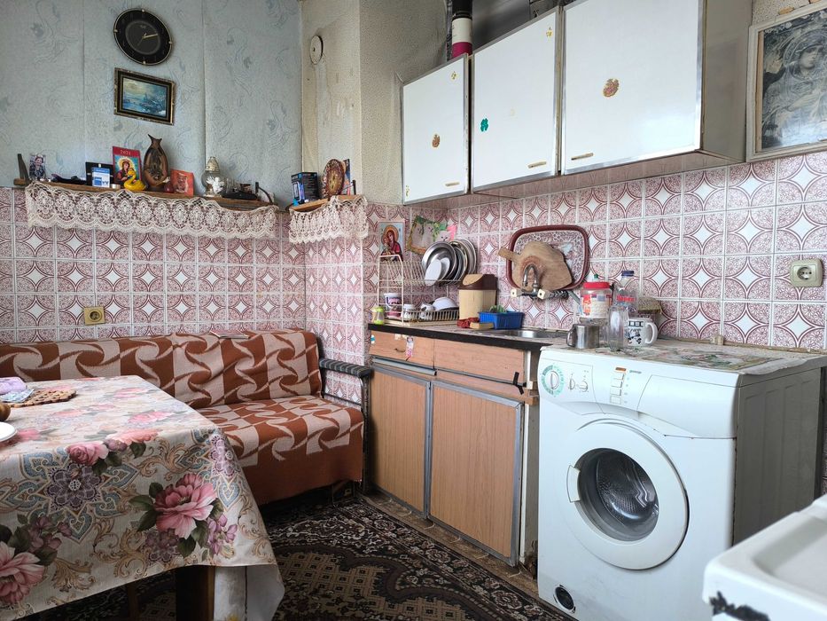 Продава се Двустаен апартамент в София, Център - 66 кв.м за 1952 €/кв.м - Снимка #2