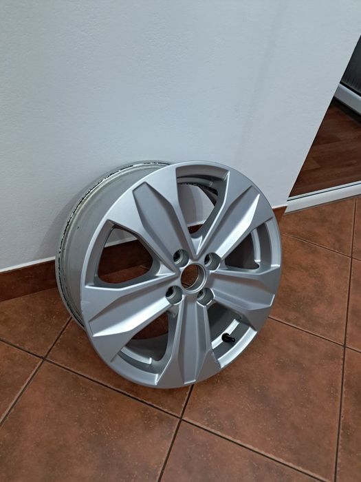 Anvelope iarna 195-55-16.