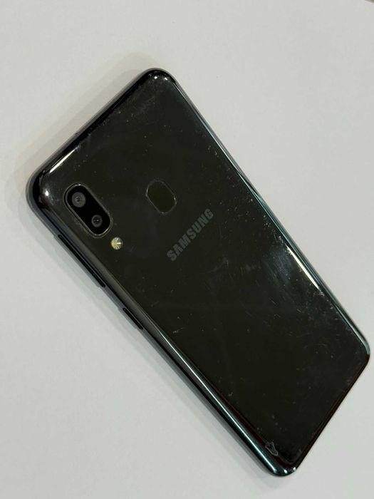 Samsung Galaxy A20e – 32GB / 3GB RAM