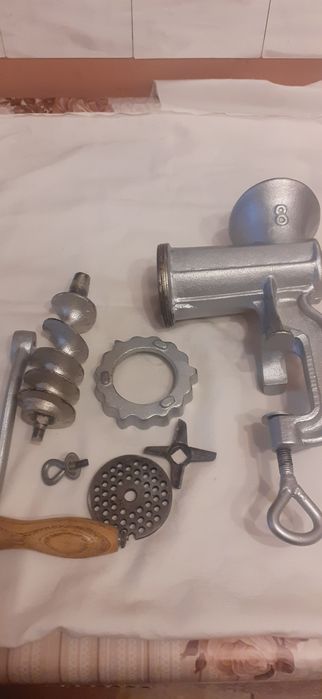 Mașină de tocat Nr 8