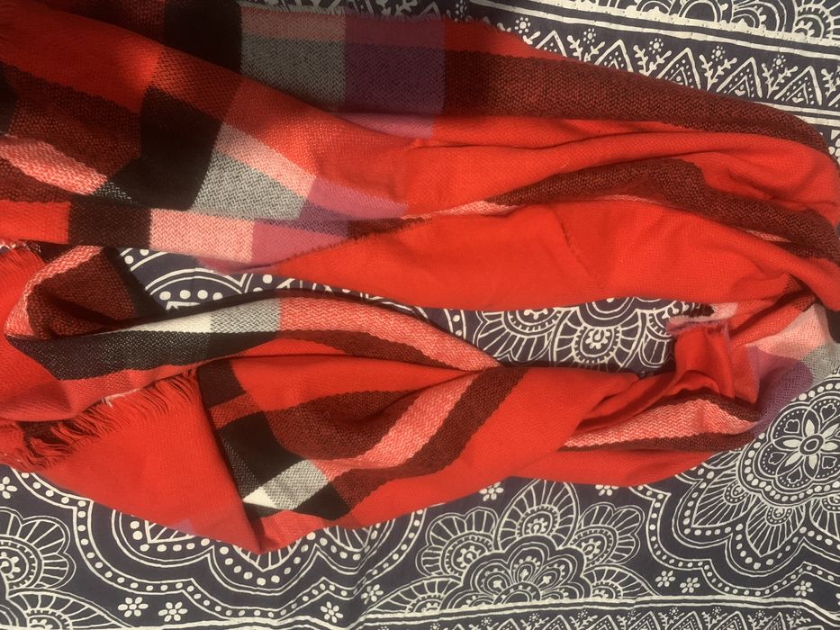 Топли аксесоари на Н&М и ONLY