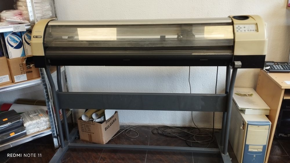 Професионален режещ плотер