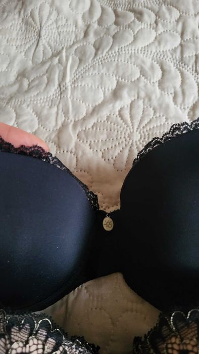 НОВИ Сутиени Wild tear, Laura Biagiotti, Jadea, George