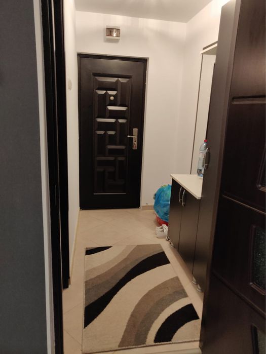 Garsoniera de inchiriat!