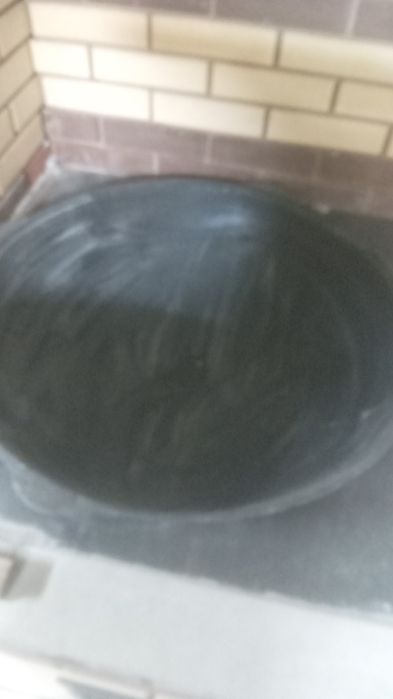 Продам чугунные казаны очень тяжёлые  и вечные .