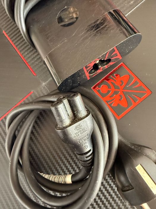 HP Omen 15.6” NVIDIA GTX 1650 спукан дисплей!