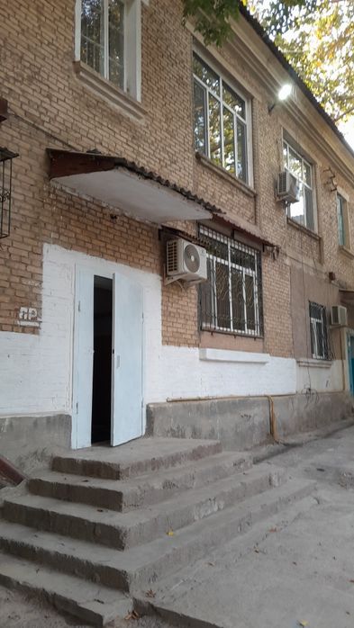 Продаётся 2х комнатная высокопотолочная квартира