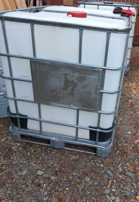 Bazine iBC 1000L butoaie tabla