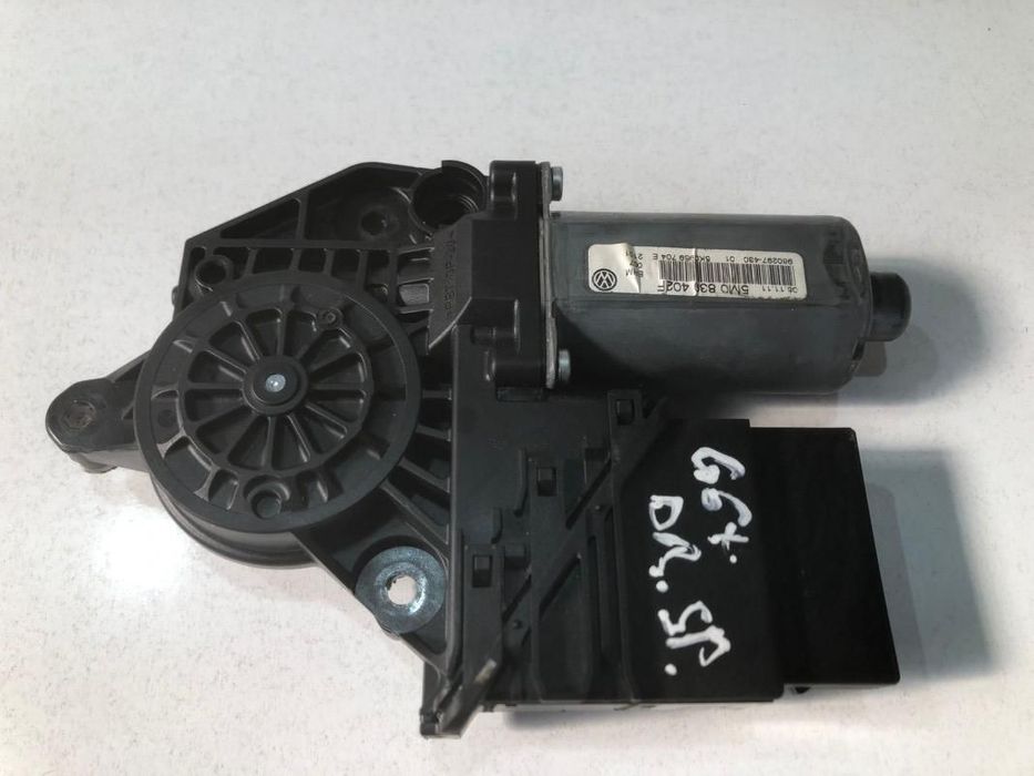 Motoras macara geam dreapta spate Volkswagen Golf 6 plus (2009-2014) 5M0839402F