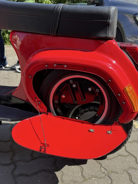 De vânzare: Vespa PK50 L – An 1980, restaurată complet în Italia