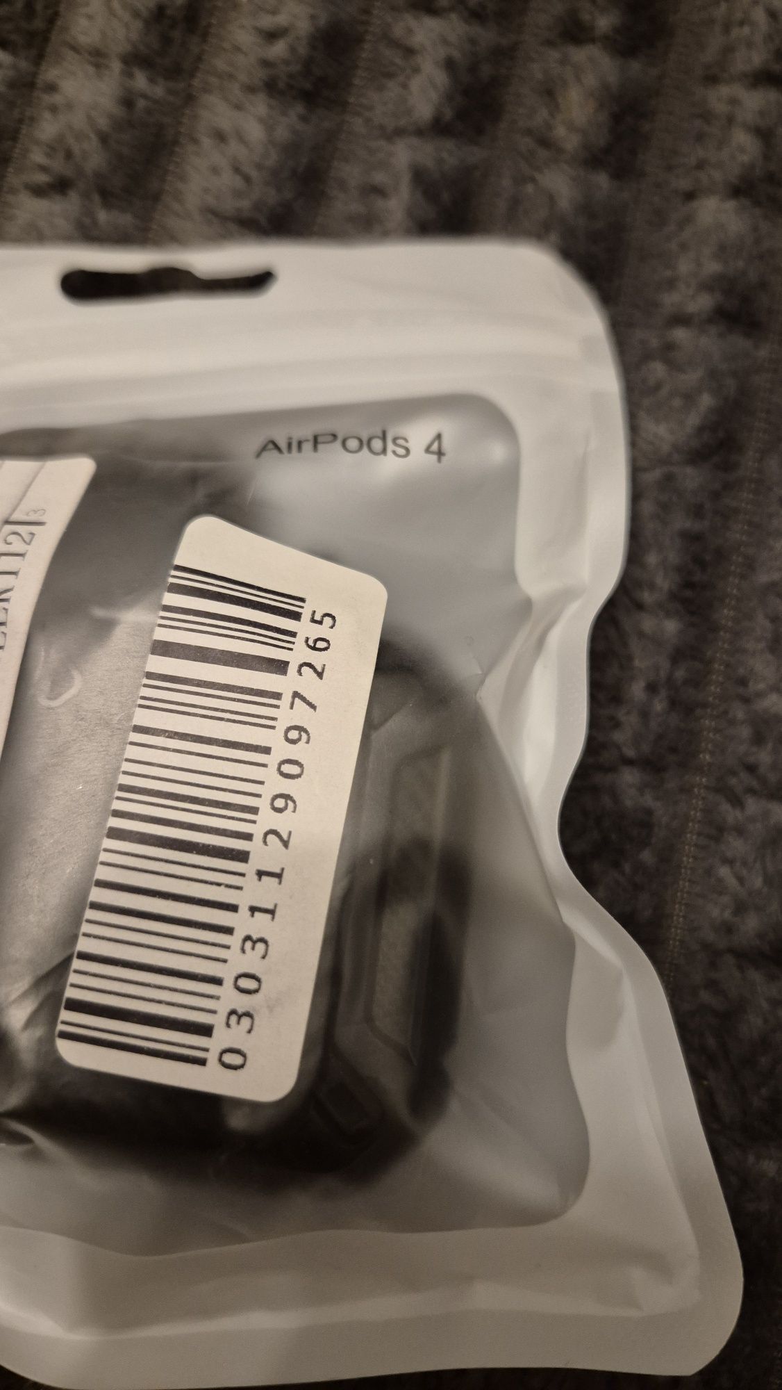 Чехол на airpods 4