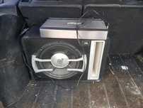 Vând statie auto amplificator +tun bass