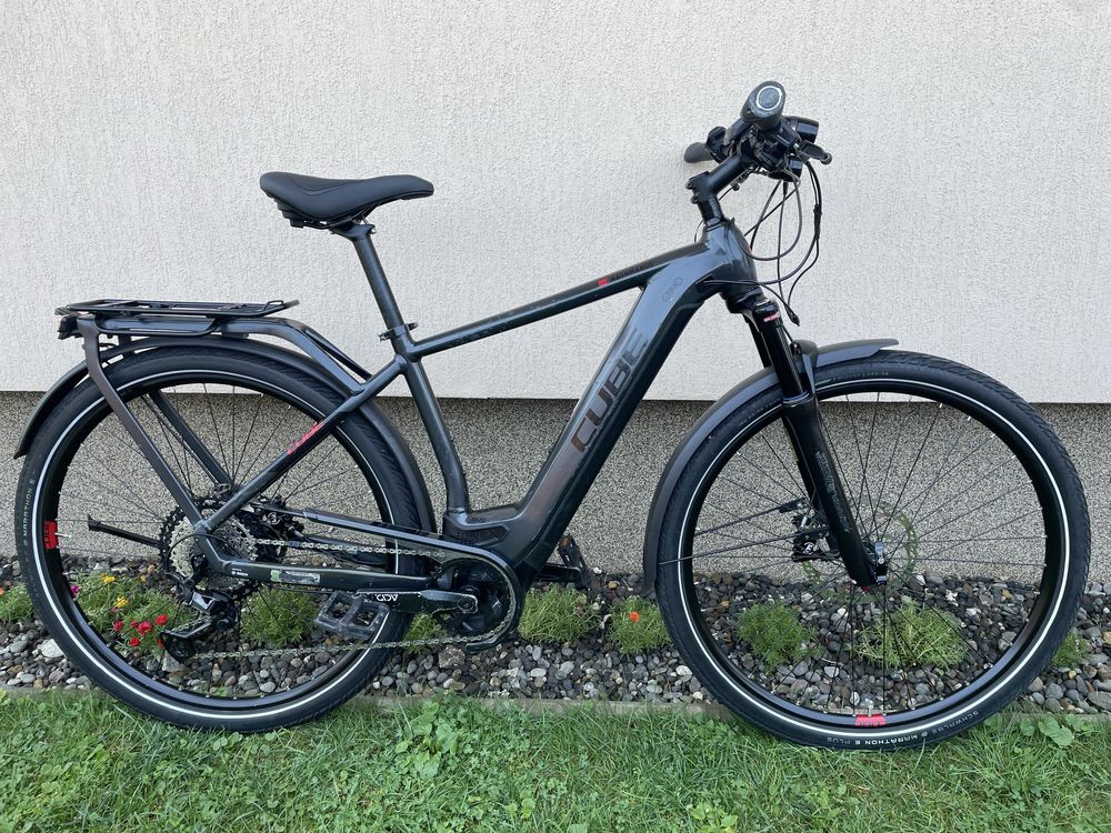 Cube Kathmandu bosch speed 45km/h