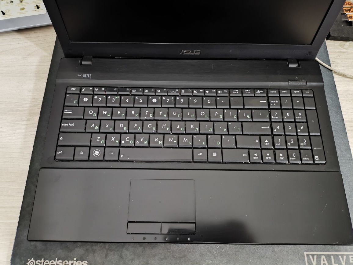 Шустрый, Asus P52F, Core i3, озу 4гб, SSD 120гб