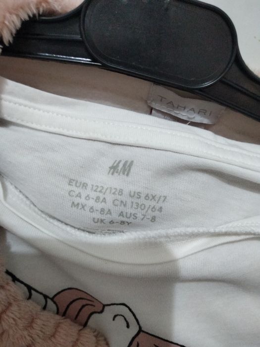Compleu pantaloni, tricou , vesta micuță
