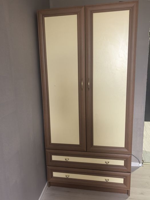 Гардероб за спалня