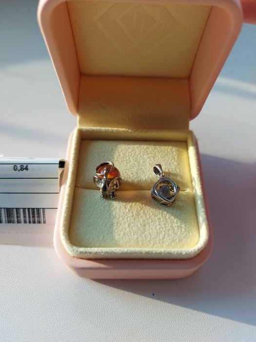 Продам серебряные подвески