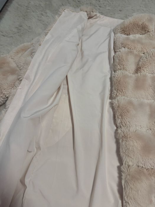 Haina blana ecologica ca noua !!super pret!