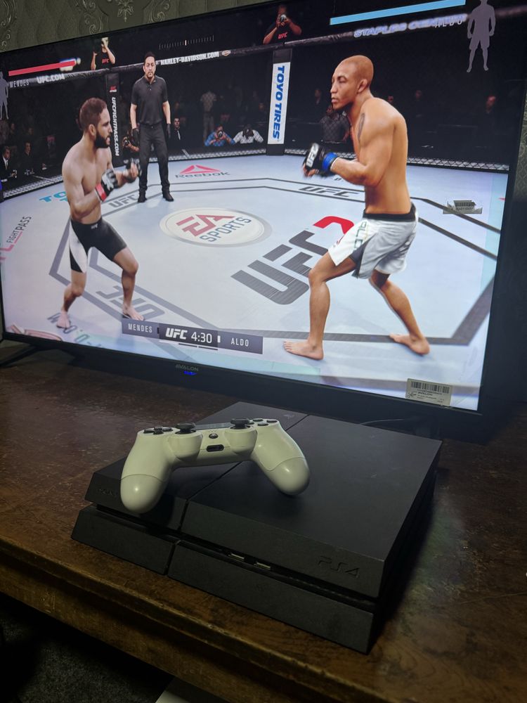 Ps4 holati tiniq ishlab turibdi