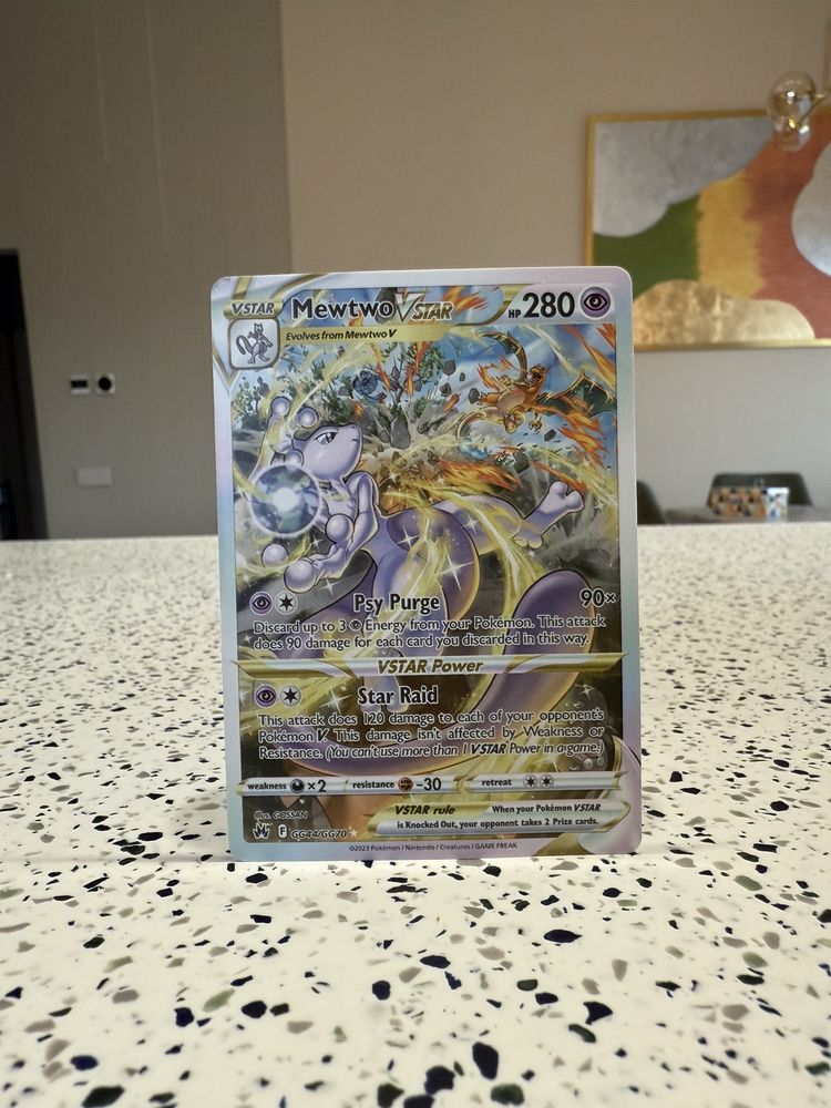 Carte Pokémon Mewtwo Vstar, anul 2023, ca nouă.Pret usor negociabil.