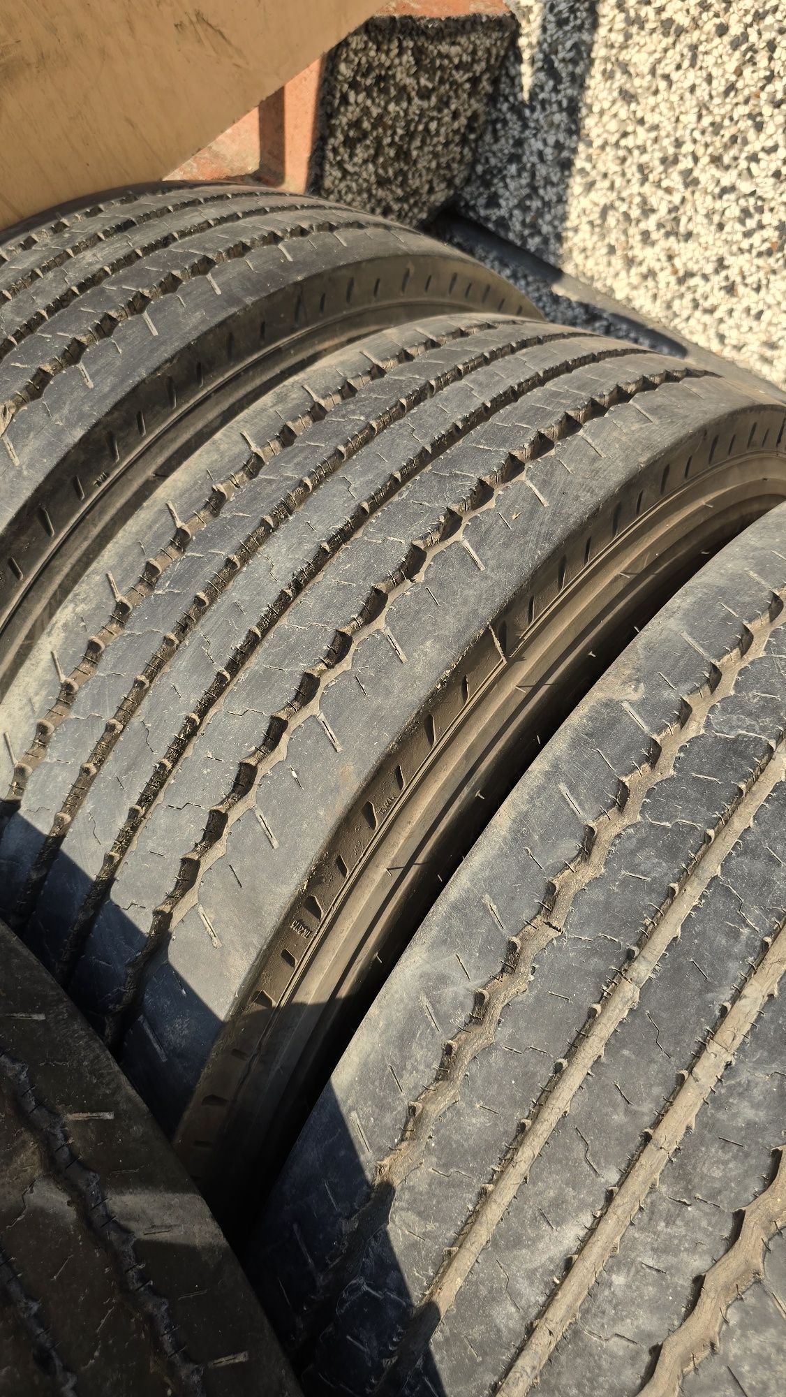 Тежкотоварни гуми Pirelli FR85 AMARANTO 235/75/17.5