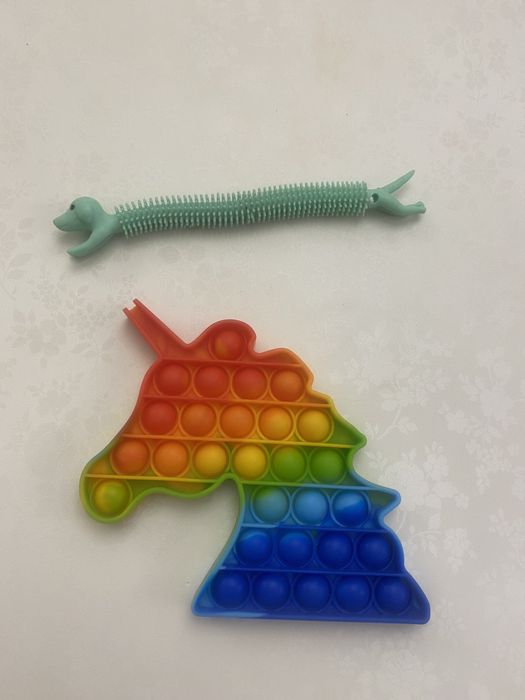 Продам игрушку попит новая и собачка