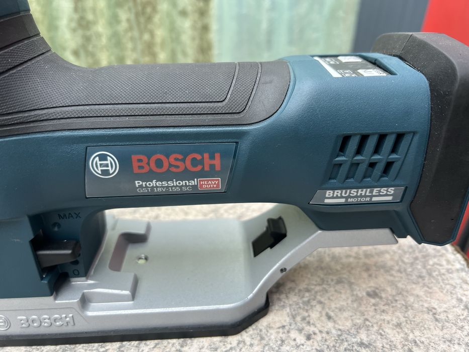 Vand corp fierastrau pendular Bosch GST 18v-155 SC model 2024