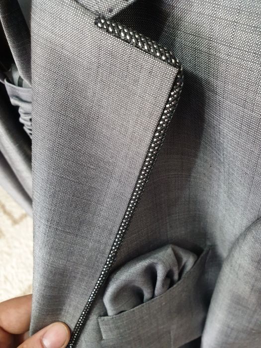 Costum barbati cambrat Baggi