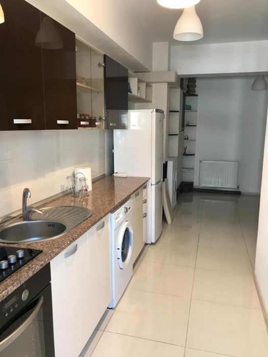 Apartament 2 camere, 48mp utili, et 3/8, vizavi de Complex Militari
