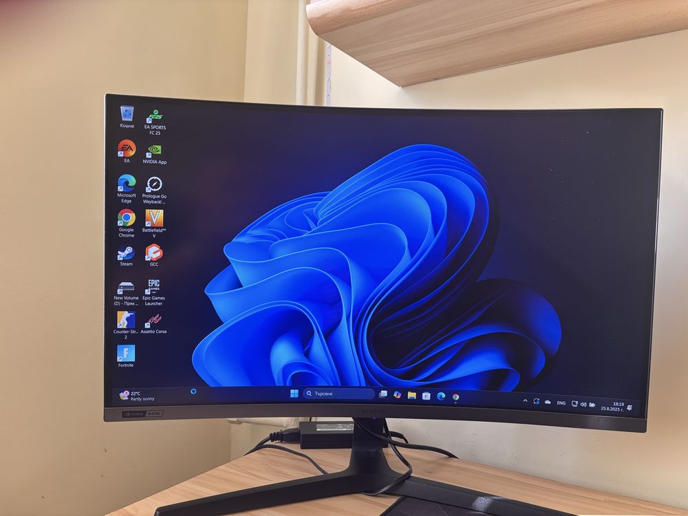 Монитор Samsung LC27RG50