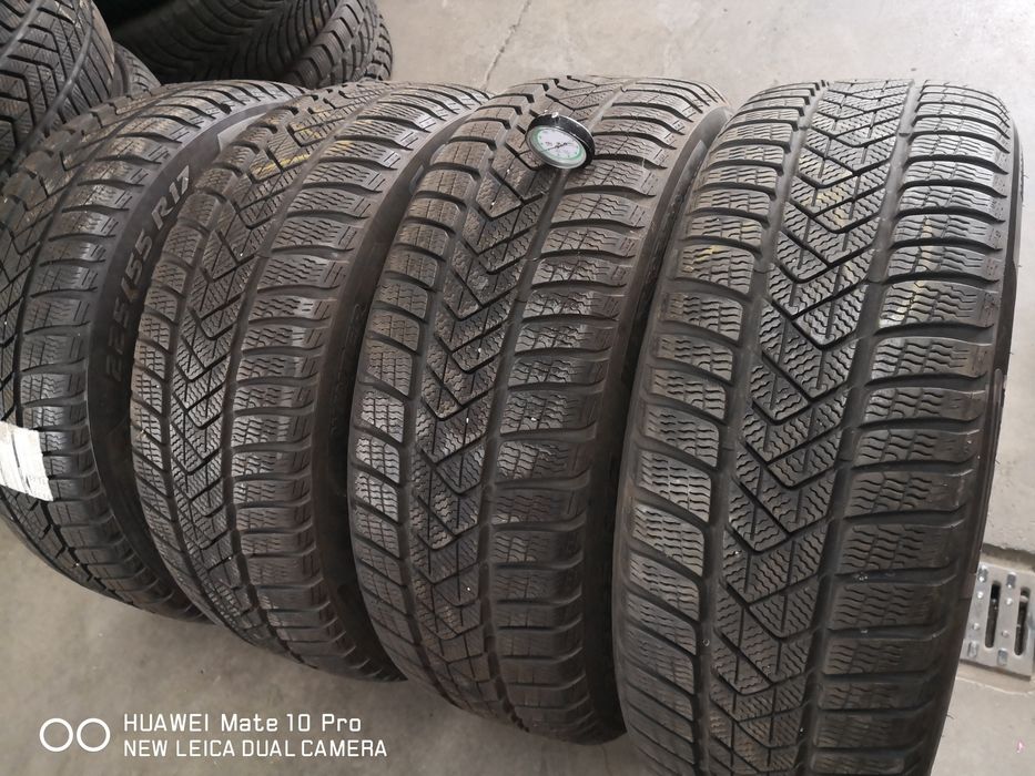 225 55 17 цола Pirelli rft като нови