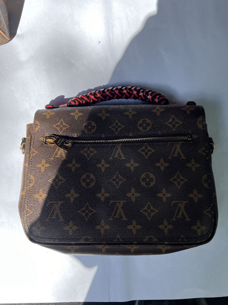 Geanta Louis Vuitton