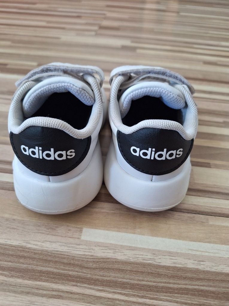 Adidași ADIDAS marimea 25