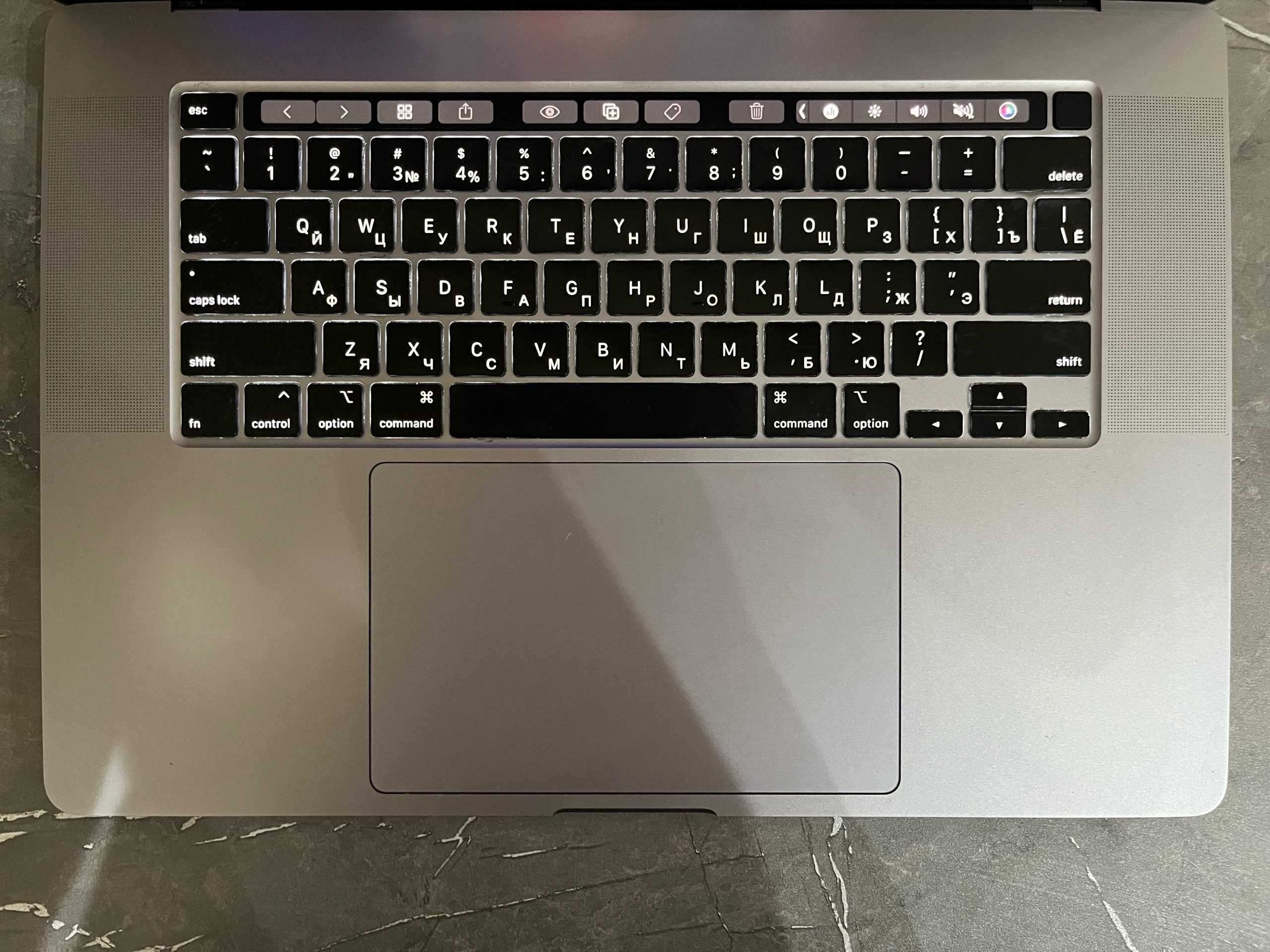 MacBook Pro 2019 16-inch, Core i7 2.6GHz, 16 RAM, 512 SSD