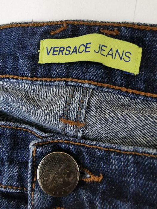 Blugi     Versace