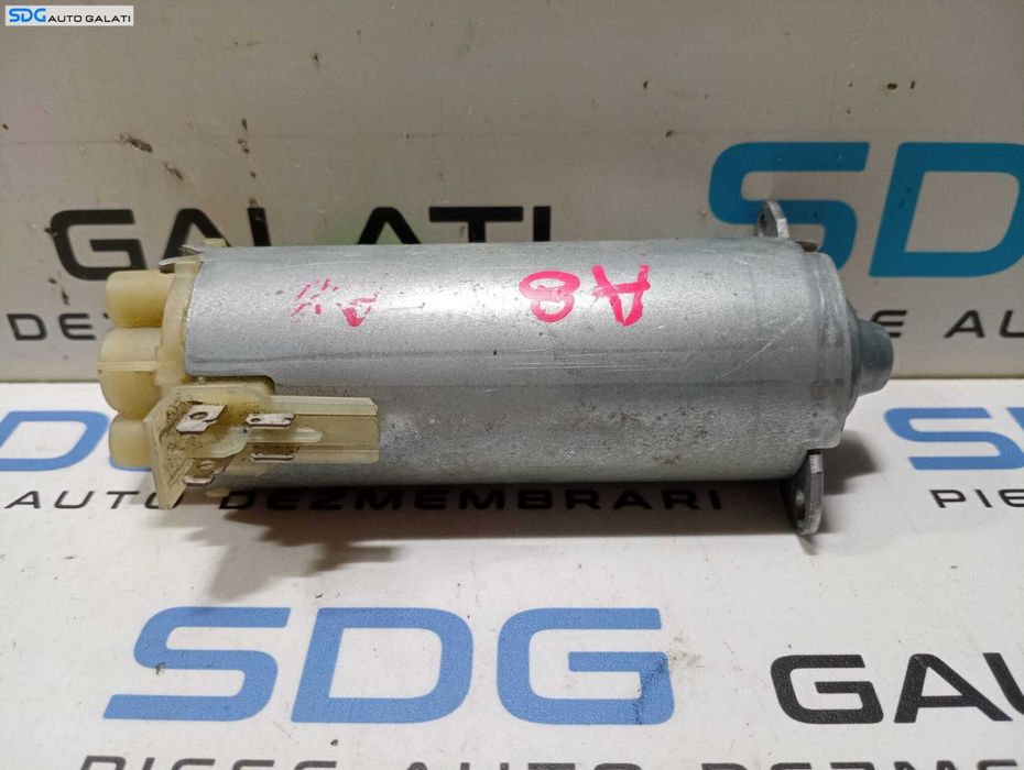 Motor Motoras Ajustare Reglaj Longitudinal Fata Spate Scaun Electric Dreapta Fata Pasager Audi A8 D3 2003 - 2010 Cod 0130002530 [M5211]
