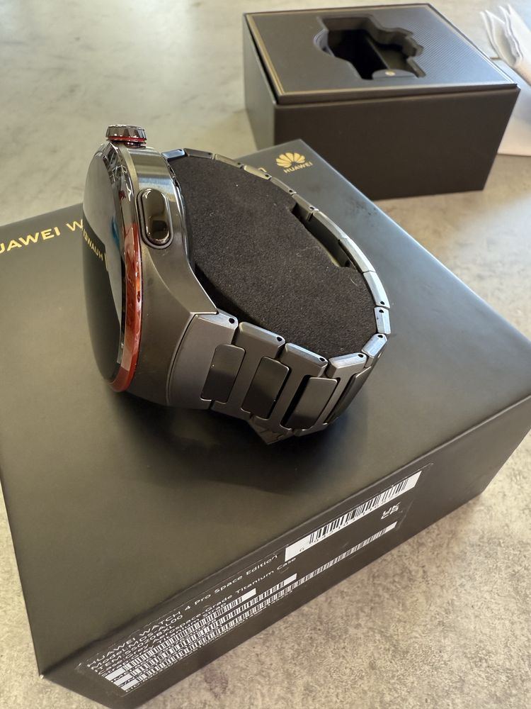 Huawei Watch 4 Pro Space Edition  с гаранция Б-104652
