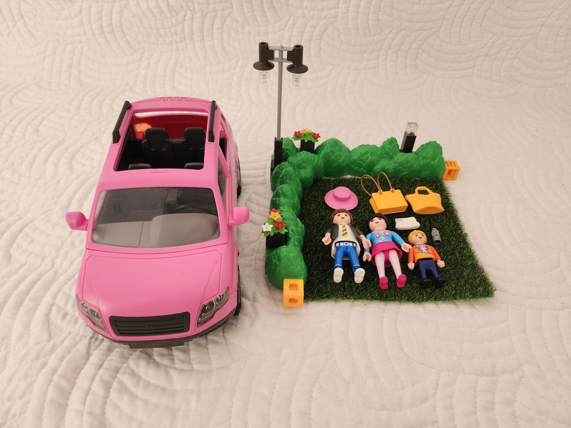 Playmobil familie în excursie