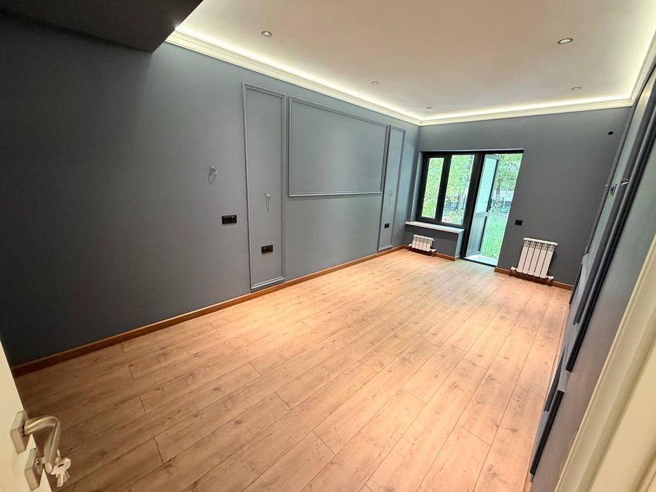 Продаётся 3ком на Ц-5, 70м2 ор-р: Gentlemen’s pub, на небе