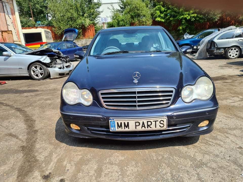 Mercedes W203 C320CDI 224кс OM642 Facelift автоматик седан НА ЧАСТИ!