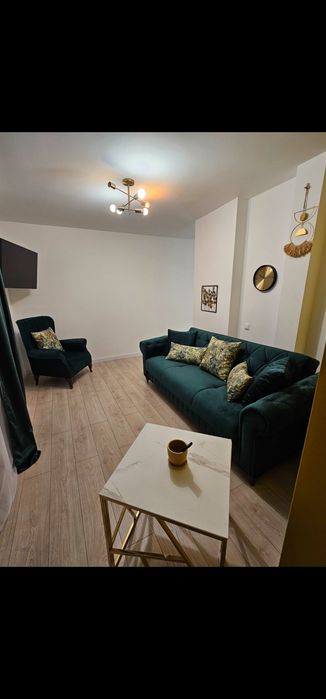 Ap de inchiriat zona Amethyst/Metro
Închiriez apartament lângă Amethys