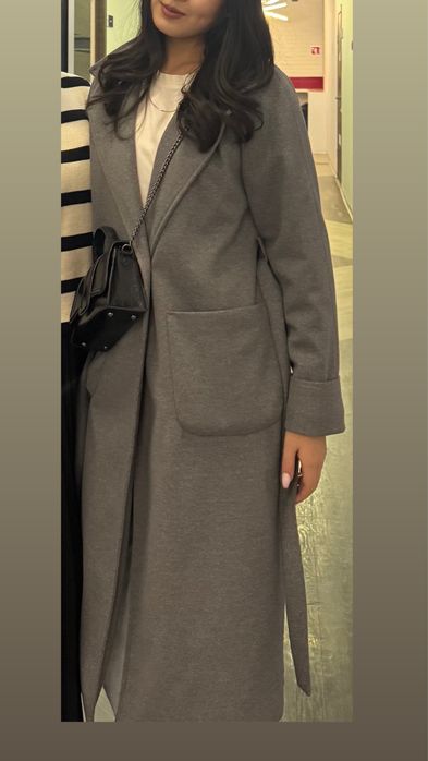 Продаётся длинное серое пальто
