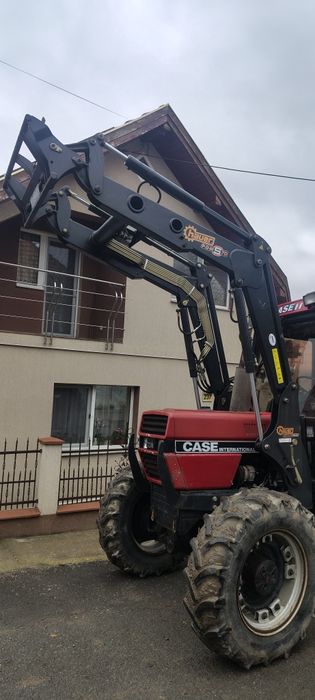 Tractor case international 685 xl încărcător frontal