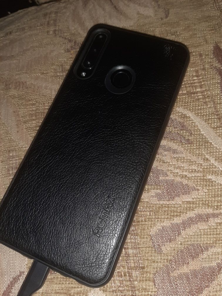 Huawei Y6p с коробкой