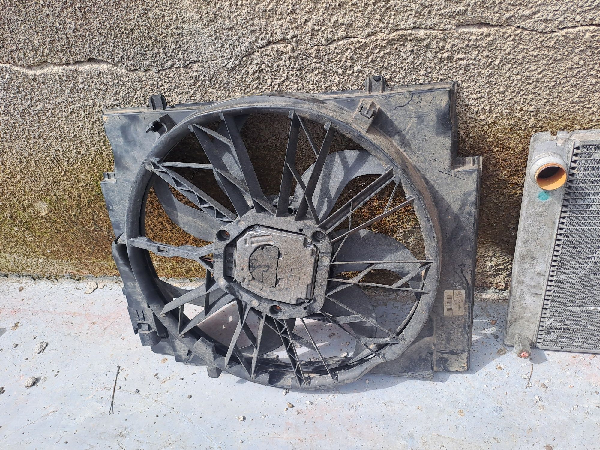 Охладителна перка за бмв bmw e60 535D 272кс M57